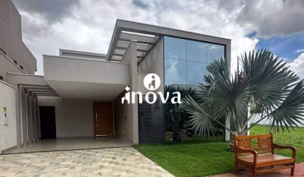 Casa Condomínio à venda, 3 quartos, 3 suítes, 4 vagas, Estância dos Ipês - Uberaba/MG