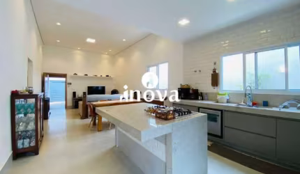 Casa à venda, 2 quartos, 1 suíte, 3 vagas, Laranjeiras, Parque das - Uberaba/MG