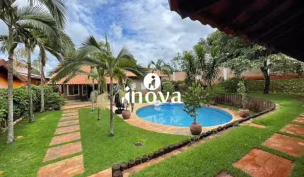 Casa à venda, 4 quartos, 4 suítes, 6 vagas, Recanto das Torres, Condomínio - Uberaba/MG