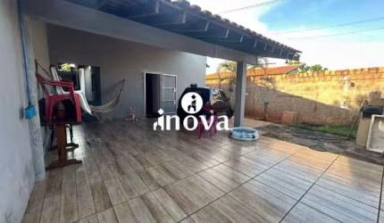 Casa à venda, 2 quartos, 3 vagas, Pacaembu - Uberaba/MG