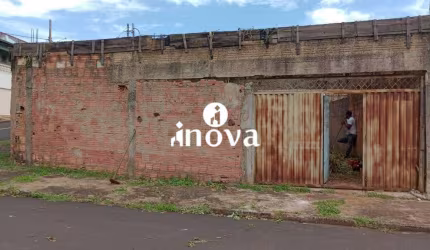 Terreno/Área à venda, 3 quartos, 1 suíte, 2 vagas, Boa Vista - Uberaba/MG