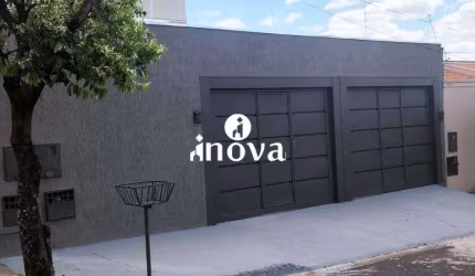 Casa à venda, 5 quartos, 2 suítes, 2 vagas, Tancredo Neves, Residencial - Uberaba/MG