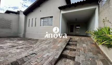 Casa à venda, 3 quartos, 3 suítes, 3 vagas, Fabrício - Uberaba/MG