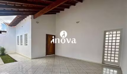 Casa à venda, 3 quartos, 2 suítes, 2 vagas, Cidade Jardim - Uberaba/MG