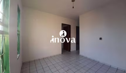 Casa à venda, 2 quartos, 1 vaga, Antônio Barbosa Sousa - Uberaba/MG
