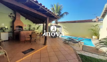 Casa à venda, 4 quartos, 2 suítes, 3 vagas, São Bento - Uberaba/MG