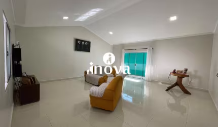 Casa à venda, 1 suíte, 7 vagas, Colibri Residencial, Parque - Uberaba/MG
