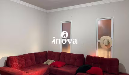Casa à venda, 2 quartos, 3 vagas, Ilha Bela - Uberaba/MG