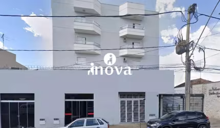 Apartamento à venda, 2 quartos, 1 suíte, 2 vagas, São Benedito - Uberaba/MG