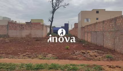 Terreno a venda, bairro Parque das Laranjeiras