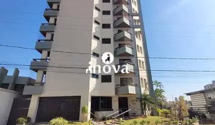 Apartamento à venda, 4 quartos, 1 suíte, 2 vagas, Fabrício - Uberaba/MG