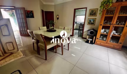 Casa a venda, bairro Fabrício