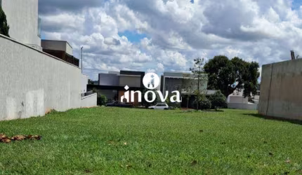 Terreno a venda, Condomínio Cyrela