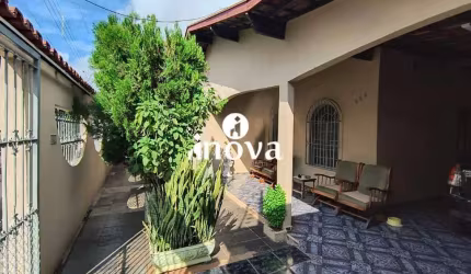 Casa a venda no bairro Grande Horizonte