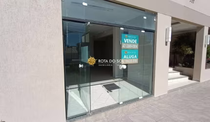 Sala comercial à venda no Centro de Bombinhas SC
