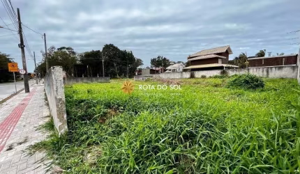 Terreno amplo de esquina à venda Mariscal Bombinhas SC