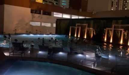 VENDO APARTAMENTO CONDOMINIO CASTANHEIRA   - TABOAO DA SERRA –