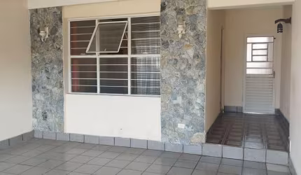 Casa à Venda no Jardim das Magnólias.