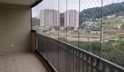 Apartamento impecável com 139m² no Parque Tamboré - Santana de Parnaíba