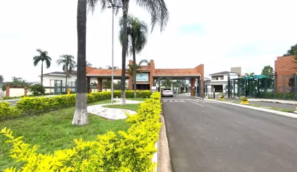 Casa 3 dormitórios  296m² Condomínio Lago da Serra Aceita Permuta