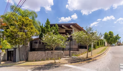 CASA ALTO PADRÃO PARQUE CAMPOLIM