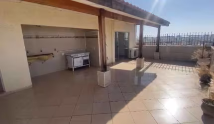 'Cobertura de 300m² no Condomínio Arpoador, Centro de Sorocaba'