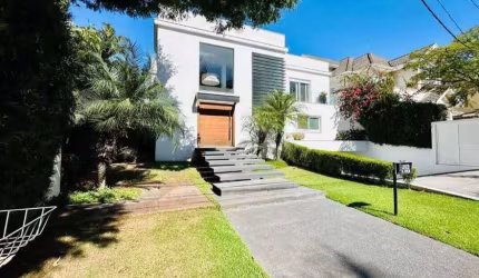 Sobrado de 683m² Mobiliado p/ VENDA OU LOCAÇÃO, Localizado no Alphaville Res. Zero - Barueri/SP!