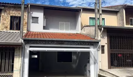 Oportunidade: Charmosa Casa Sobrado à Venda no Jardim Dois Corações