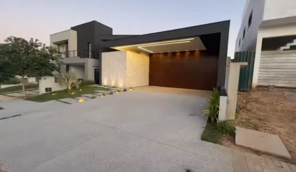 Casa Térrea de Alto Padrão no Alphaville Castello ? Sofisticação, Conforto e Automação