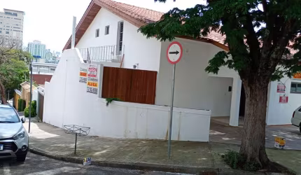 Imóvel Comercial de Esquina no Campolim - 9 Salas, 2 Recepções e Estacionamento
