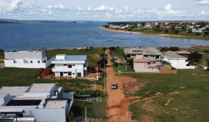 Terreno à Venda na Represa de Jurumirim - Riviera de Santa Cristina XIII