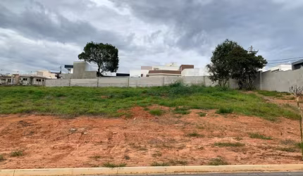 LOTE CONDOMÍNIO HELENA MARIA