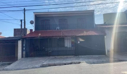 Sobrado com Salão Comercial no Jardim Santa Cecília.