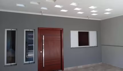Linda Casa Térrea no Villa Amato com 128m².