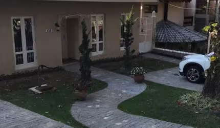 CASA À VENDA NO CONDOMÍNIO FECHADO MORADA DOS PÁSSAROS, ALDEIA DA SERRA