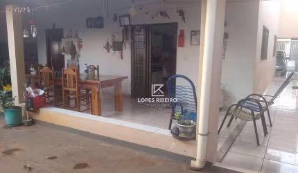 Casa com 3 dormitórios à venda, 157 m² por R$ 315.000,00 - Residencial Palma Meninel - Fernandópolis/SP
