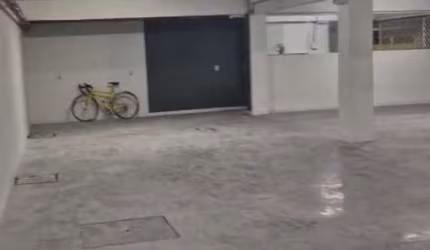 Salão Comercial para Locação em Carapicuíba, Jardim Maria Beatriz, 2 banheiros, 3 vagas