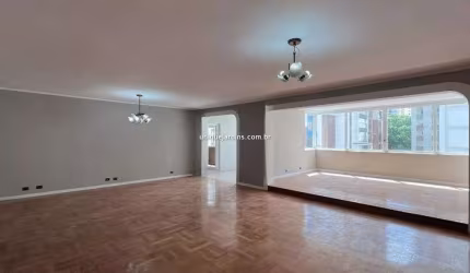 Jardim Paulista: 4 Dorm | 2 Suítes | 2 Vagas | 382 m² úteis