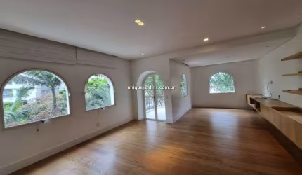 Jardim Paulista: 4 Dorm | 3 Suítes | 3 Vagas | 279 m² úteis