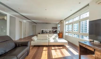 Jardim América: 3 Dorm | 1 Suíte | 1 Vaga | 239 m² úteis