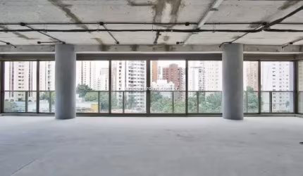 Vila Nova Conceição: 4 Suítes | 4 Vagas | 358 m² úteis