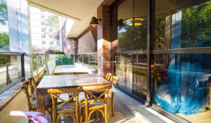Jardim Europa: 4 Dorm | 2 Suítes | 4 Vagas | 284 m² úteis