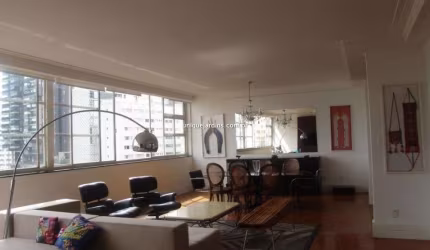 Jardim América: 4 Dorm | 1 Suíte | 1 Vaga | 183 m² úteis