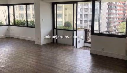 Jardim Europa: 4 Dorm | 3 Suítes | 3 Vagas | 250 m² úteis