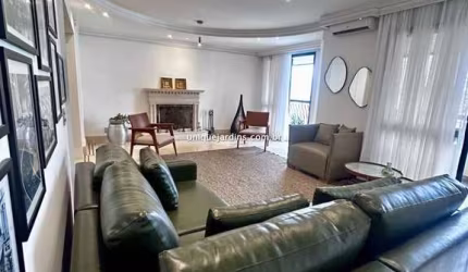 Jardim América: 4 Dorm | 3 Suítes | 3 Vagas | 185 m² úteis