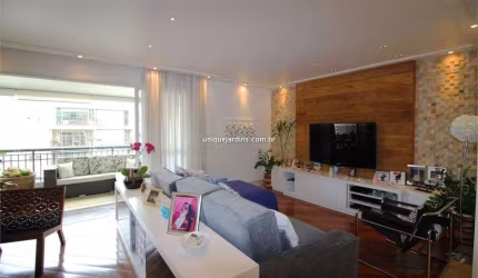 Jardim América: 4 Dorm | 1 Suíte | 2 Vagas | 362 m² úteis