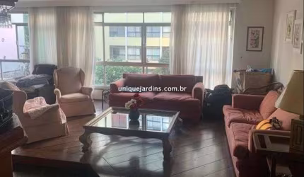 Paraíso: 3 Dorm | 1 Suíte | 2 Vagas | 240 m² úteis