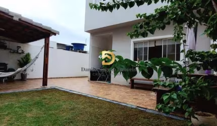 Casa com 3 quartos à venda na Flores do Guarujá, 95, Portal dos Ipês, Cajamar por R$ 690.000