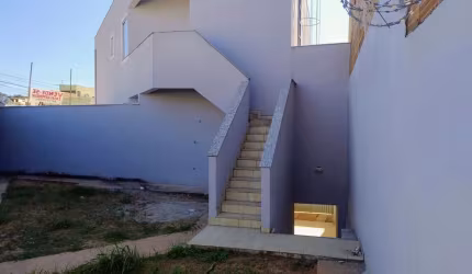 Casa com 3 Quartos 1 suite à venda, 92 m² por R$ 390.000 - Bairro Gávea II - Vespasiano/MG