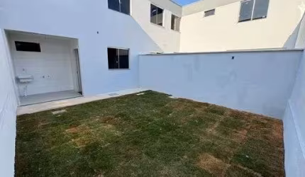 Casa duplex com entrada independente com 3 quartos sendo 01 com suite à venda, 169 m² por R$ 565.000 - Piratininga (Venda Nova) - Belo Horizonte/MG